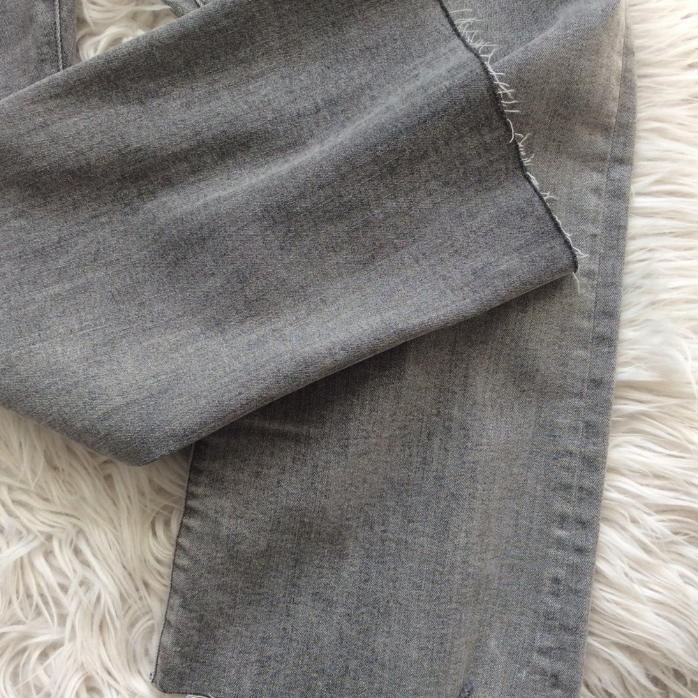 NWT Express High Rise Cropped Flare Jean - Picture 6 of 7